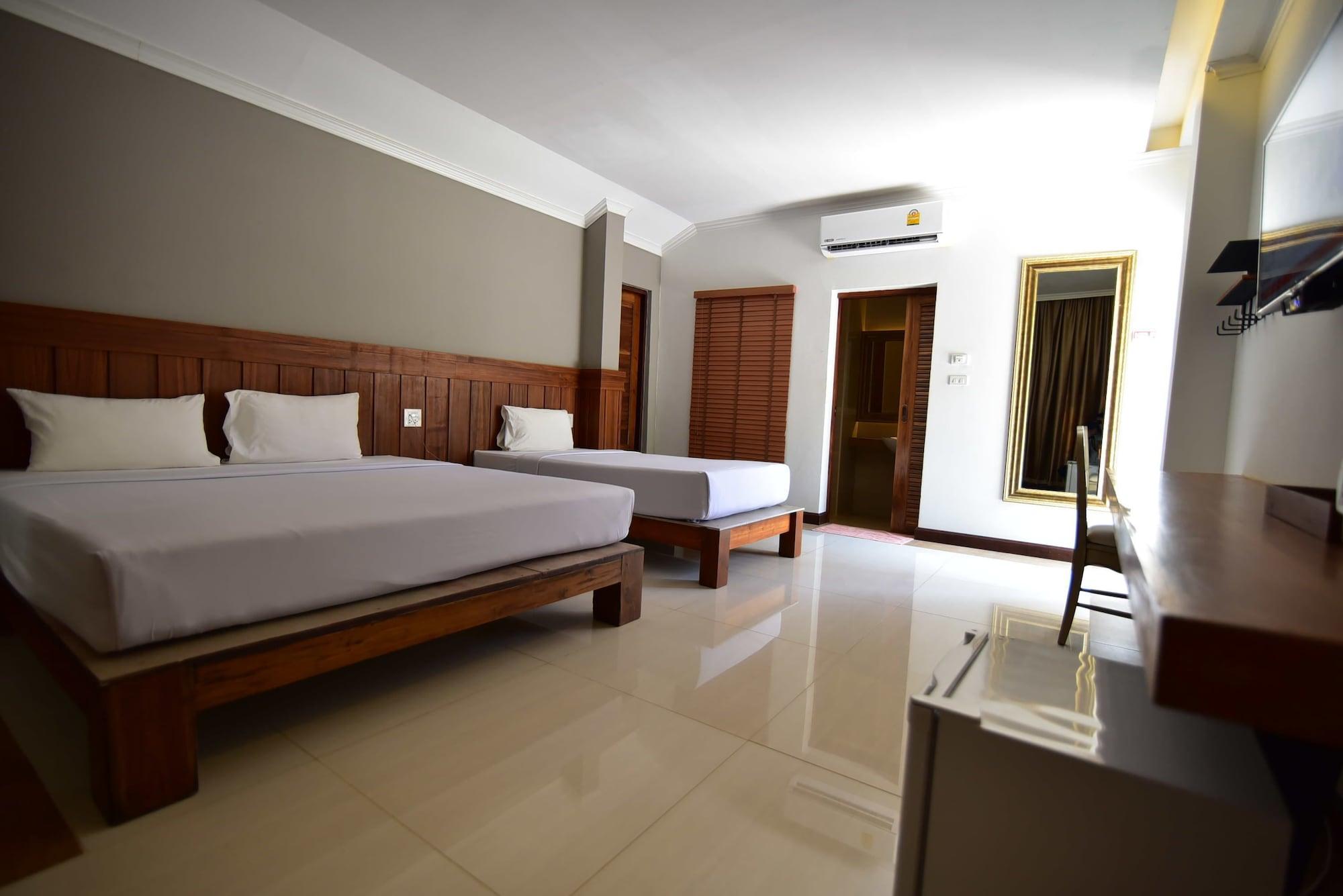 Fantasy Resort Nakhon Sawan Exterior foto